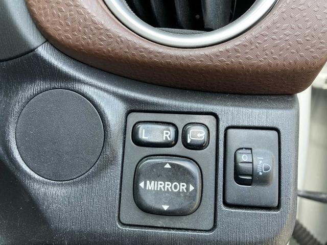 2013 TOYOTA VITZ JEWELA